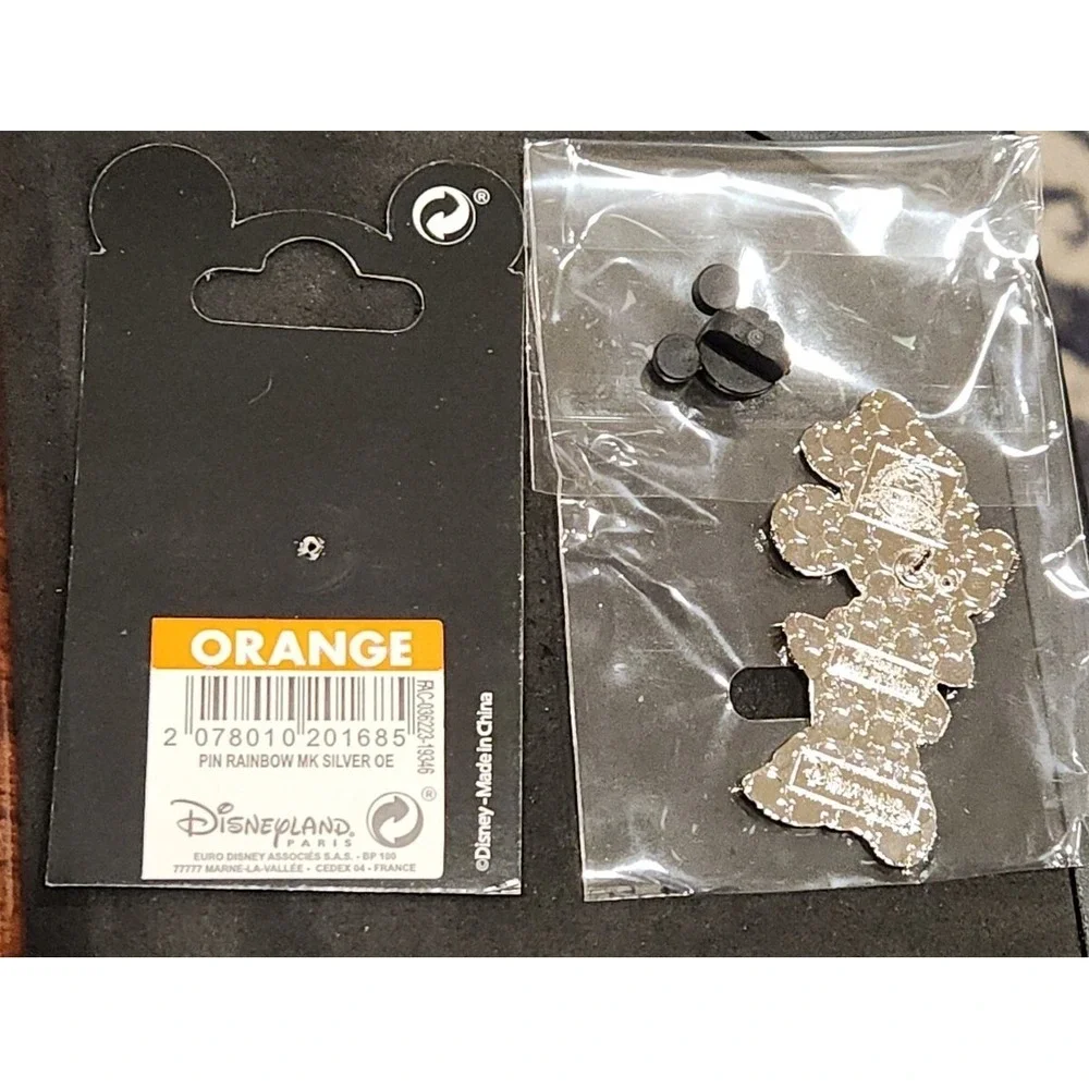 Disney Disneyland Paris Minnie Mouse Rainbow Pride Enamel Trading Pin‎ Silver OE